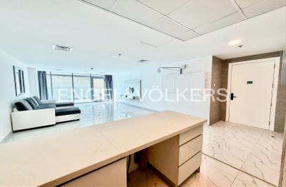Apartment - 1 Bedroom - 2 Bathrooms for rent in Marina Wharf 2 - Marina Wharf - Dubai Marina - Dubai