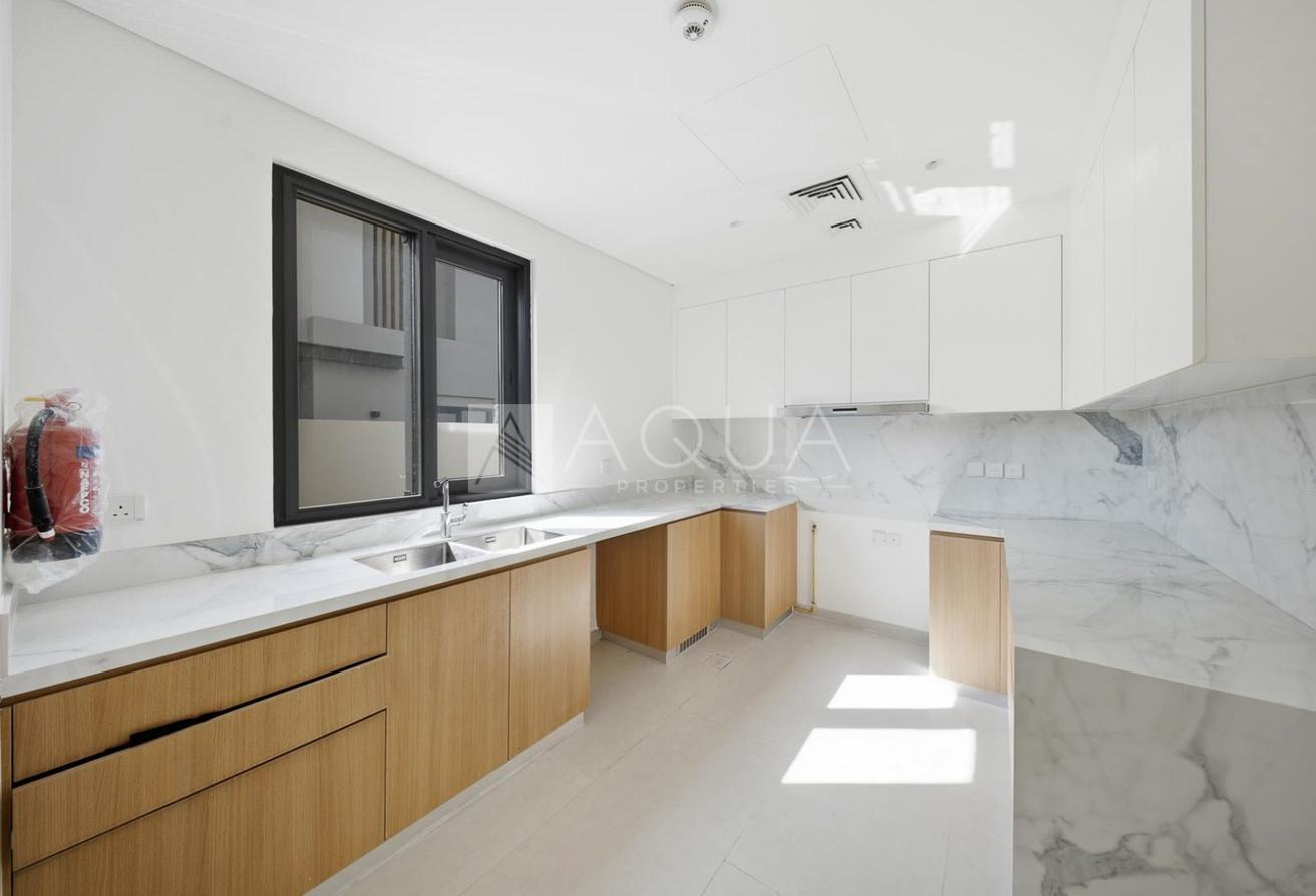 Type A | Single Row | Vastu Complaint | Upgraded photo 10