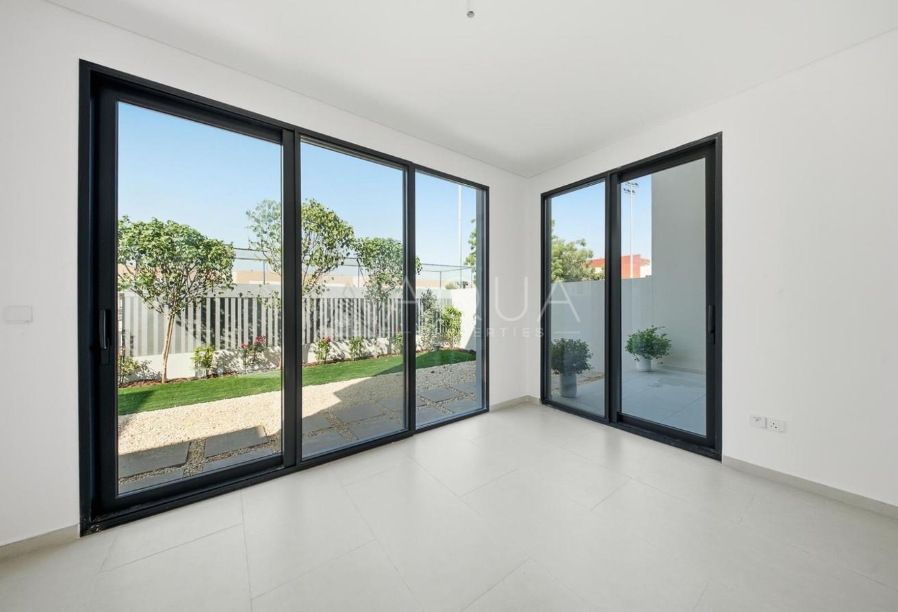 Type A | Single Row | Vastu Complaint | Upgraded photo 4