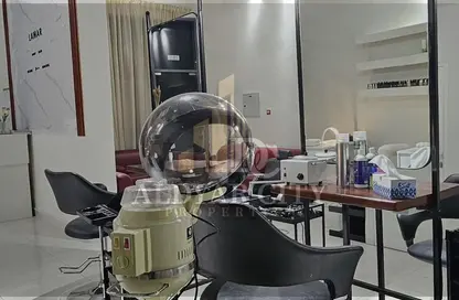 متجر - استوديو - 1 حمام للايجار في بناية ابناء صقر - 1 الحميدية - الحميدية - عجمان