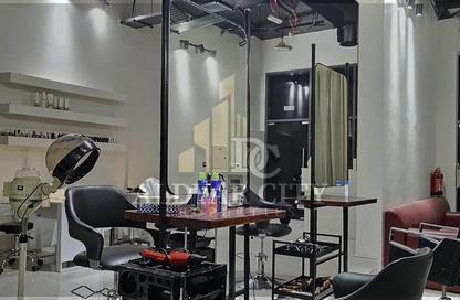 Shop - Studio - 1 Bathroom for rent in Abna Saqer Building - Al Hamidiya 1 - Al Hamidiya - Ajman