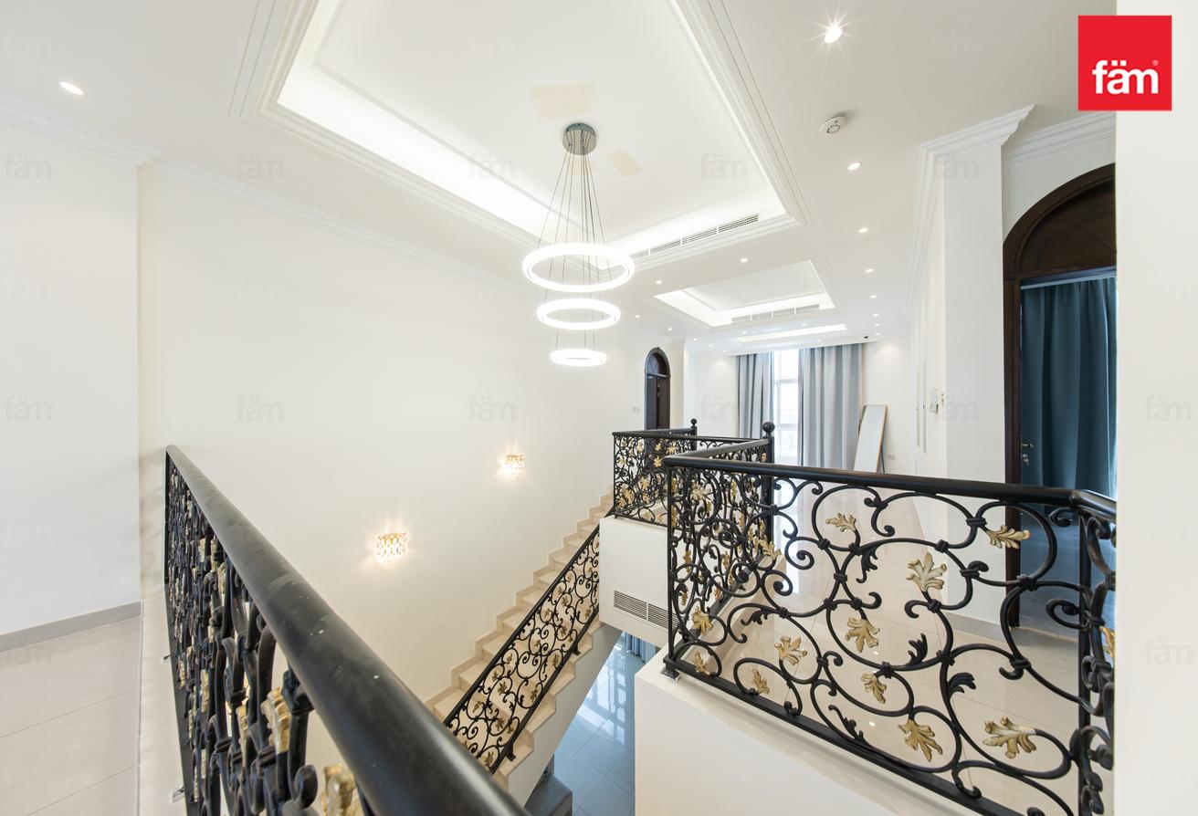Modern villa with nearby schools & amenities photo 25
