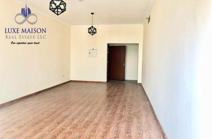 Apartment - 2 Bedrooms - 2 Bathrooms for rent in Burj Al Nujoom - Downtown Dubai - Dubai
