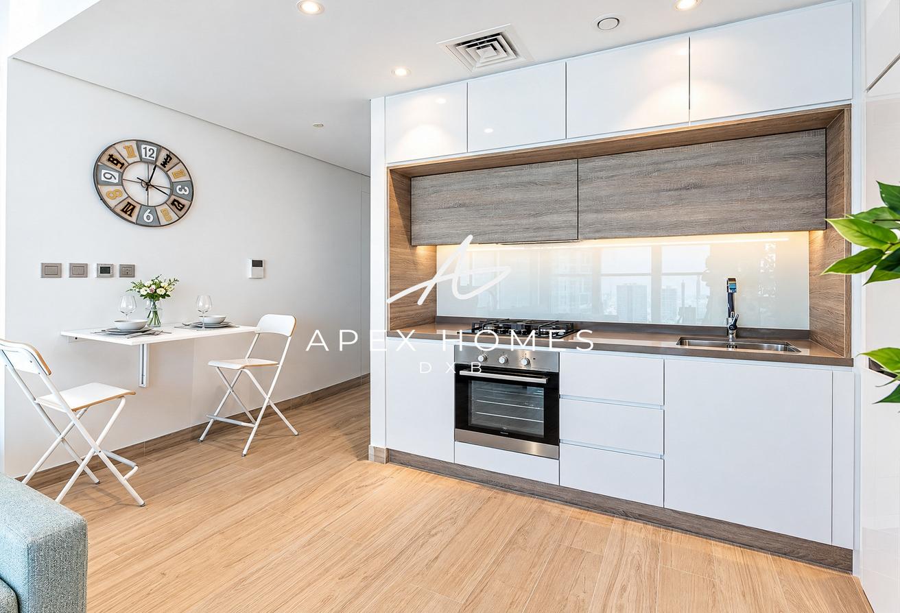 Spacious | Partial Sea View | Great Amenities photo 9