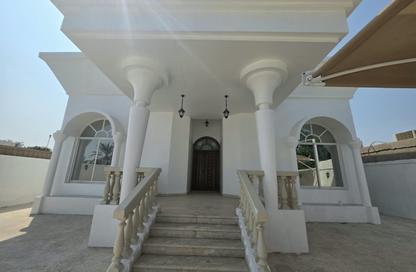 Villa - 4 - 6 for rent in Al Khezamia - Halwan - Sharjah