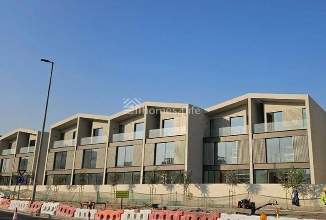 Brand New | 3BR + Maid | Spacious View photo 2