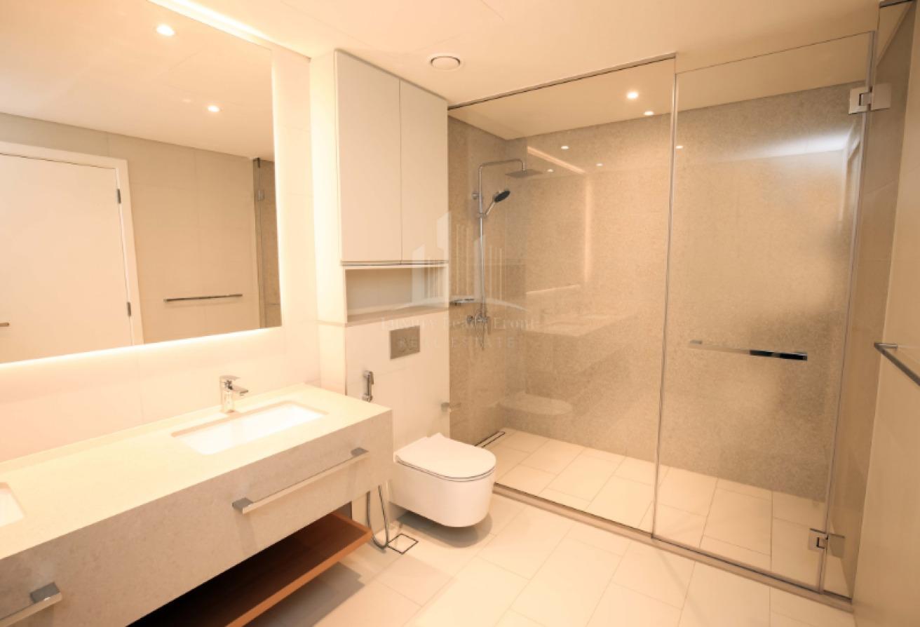 Fully furnished | High Floor | Full Sea view photo 10