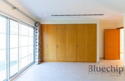 Villa - 4 Bedrooms - 5 Bathrooms for rent in District 8 - Jumeirah Park - Dubai