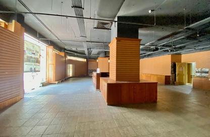 Shop - Studio - 1 Bathroom for rent in Al Etihad Building - Port Saeed - Deira - Dubai