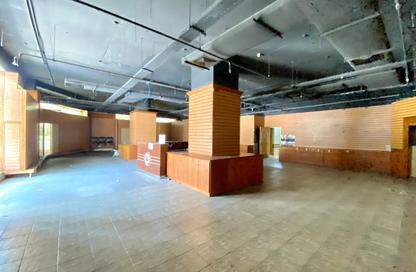 Shop - Studio - 1 Bathroom for rent in Al Etihad Building - Port Saeed - Deira - Dubai