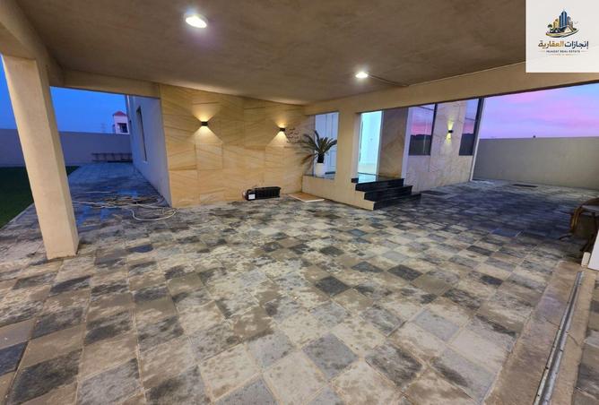 68287229 - Property Image 2