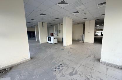 Retail - Studio - 4 Bathrooms for rent in Al Nabba - Sharjah