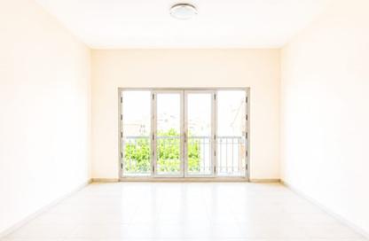 Apartment - 1 - 2 for sale in Mazaya 28 - Queue Point - Liwan - Dubai
