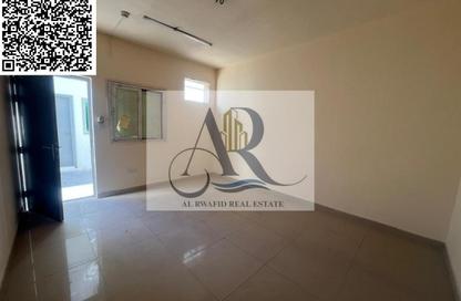 Labor Camp - Studio - 7+ Bathrooms for rent in Industrial Building 13 - Industrial Area 13 - Sharjah Industrial Area - Sharjah