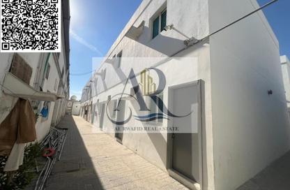 Labor Camp - Studio - 7+ Bathrooms for rent in Industrial Building 13 - Industrial Area 13 - Sharjah Industrial Area - Sharjah