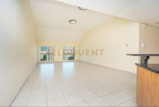 65182598 - Property Image 2