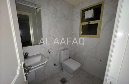 Apartment - 2 Bedrooms - 3 Bathrooms for rent in Al Majaz 2 - Al Majaz - Sharjah