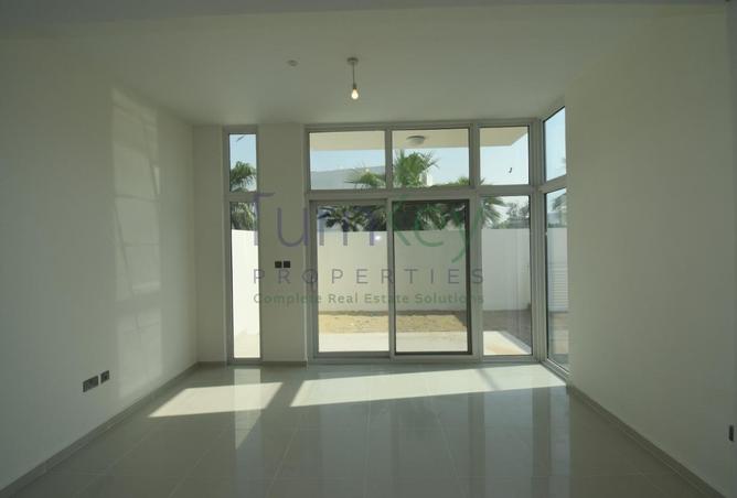 106403437 - Property Image 2