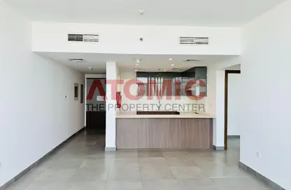 Apartment - 2 Bedrooms - 3 Bathrooms for rent in The Edge - Dubai Investment Park (DIP) - Dubai