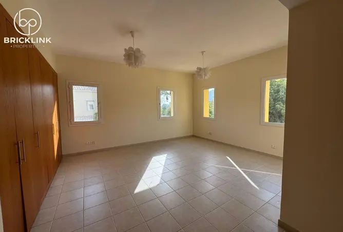 154611260 - Property Image 2