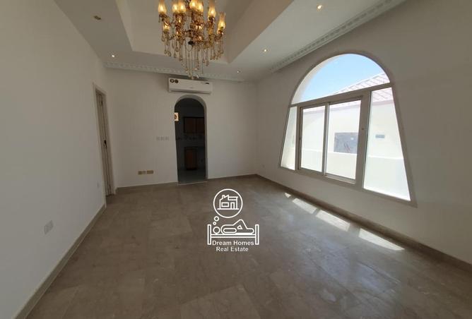 93574132 - Property Image 2