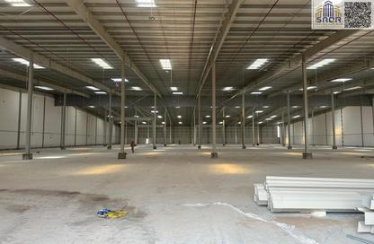 Warehouse - Studio - 4 Bathrooms for rent in Umm Dir - Umm Al Quwain