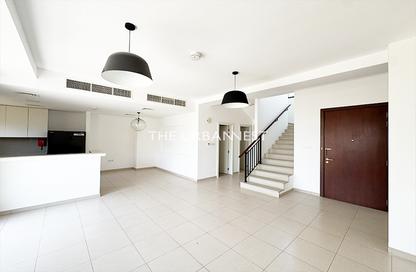 Townhouse - 3 - 3 for rent in Noor Townhouses - Town Square - Dubai