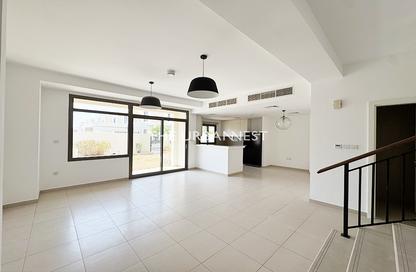 Townhouse - 3 - 3 for rent in Noor Townhouses - Town Square - Dubai