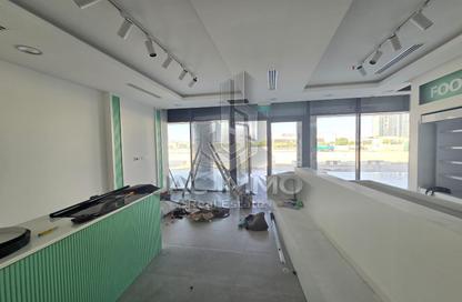 Retail - Studio - 1 Bathroom for rent in Azizi Riviera 22 - Azizi Riviera - Meydan One - Meydan - Dubai