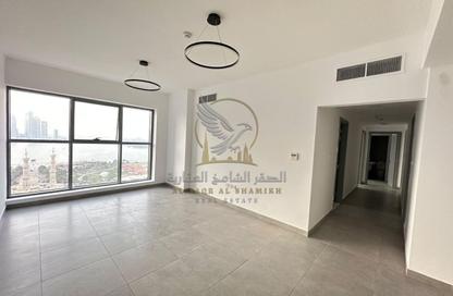 Apartment - 2 - 3 for rent in Jamal Abdul Nasser Street - Al Majaz - Sharjah