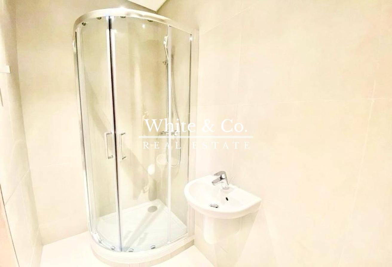 Mid Floor | Beach Access | Vacant Soon! photo 9