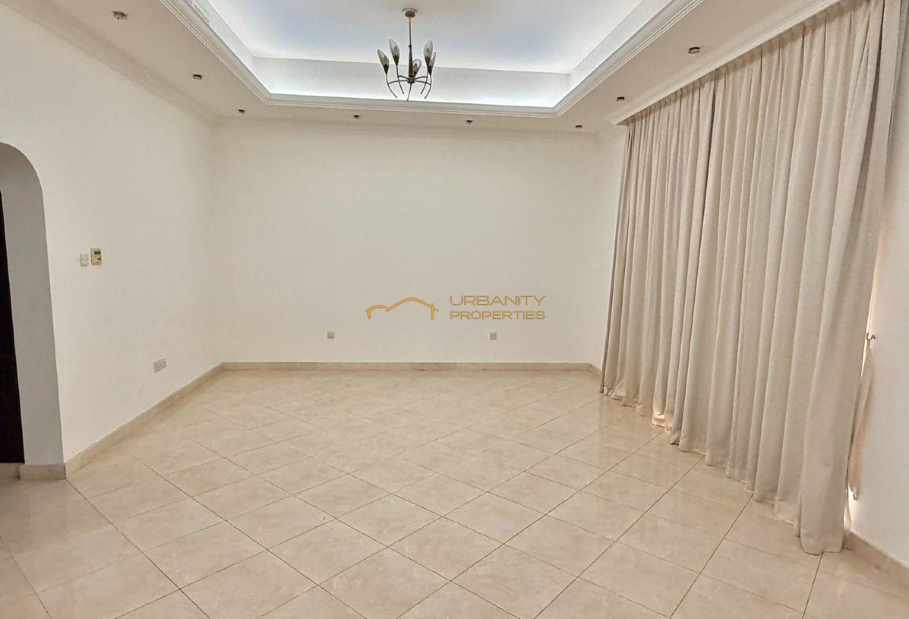 Spacious 4BR Villa w/ Private Pool & Large Garden photo 10