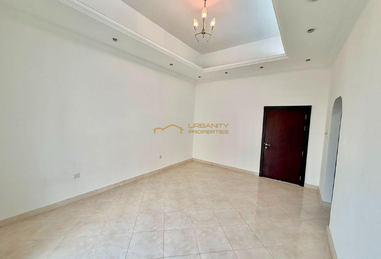Spacious 4BR Villa w/ Private Pool & Large Garden photo 12