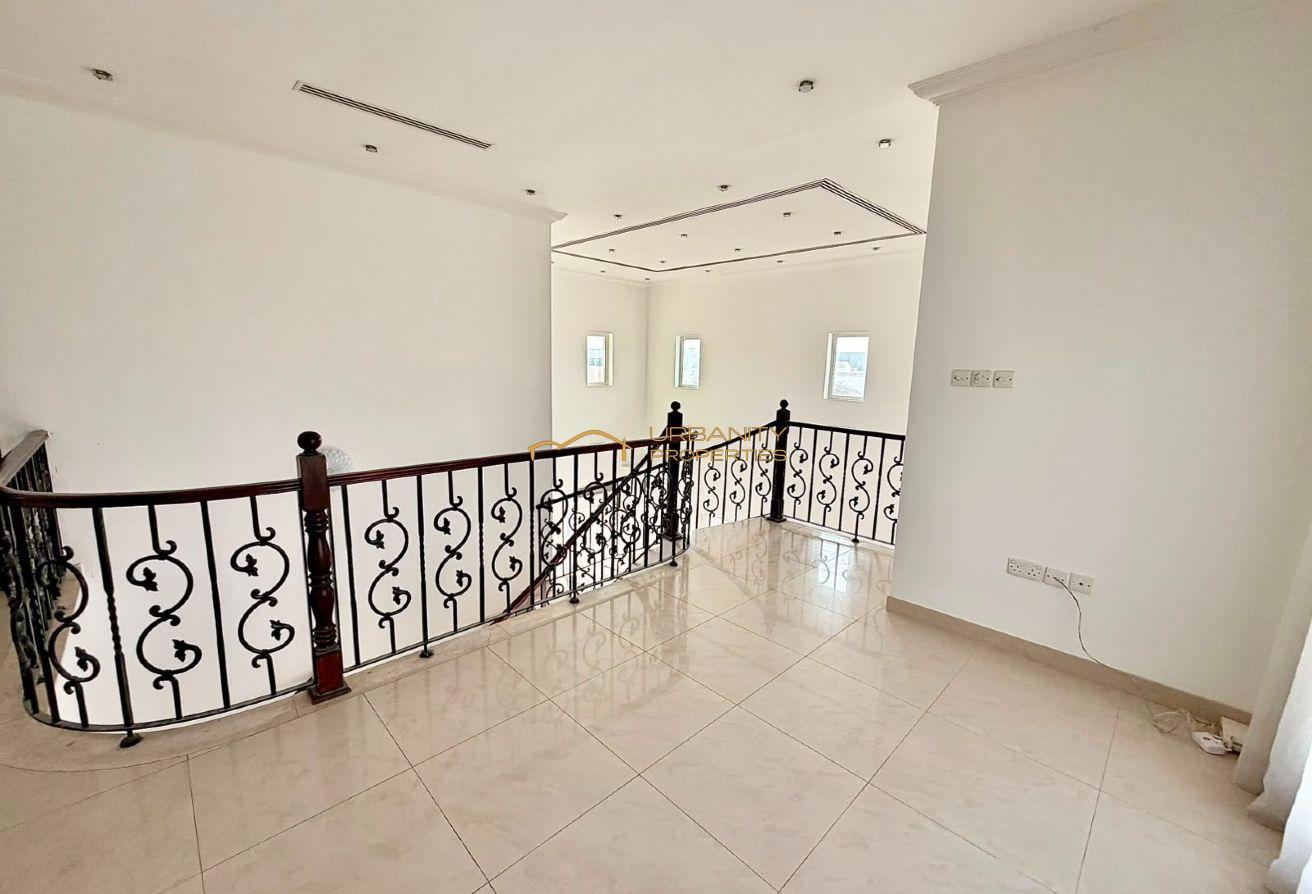 Spacious 4BR Villa w/ Private Pool & Large Garden photo 17