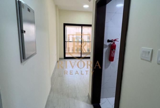 104121379 - Property Image 3