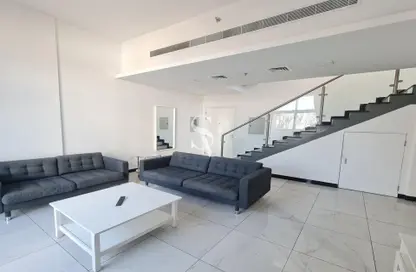 Apartment - 2 Bedrooms - 3 Bathrooms for rent in Crystal Residence - District 11 - Jumeirah Village Circle - Dubai