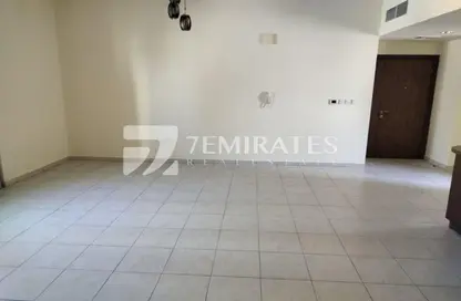 شقة - 1 حمام للايجار في B برج - الأبراج الإدارية - الخليج التجاري - دبي