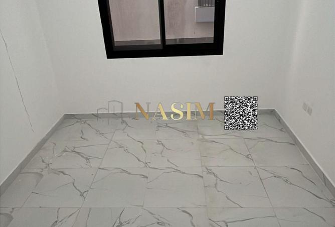 73843710 - Property Image 3