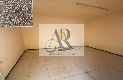 Labor Camp - Studio - 7+ Bathrooms for rent in Al Sajaa S - Al Sajaa - Sharjah