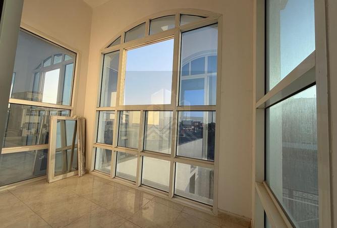 94027848 - Property Image 2