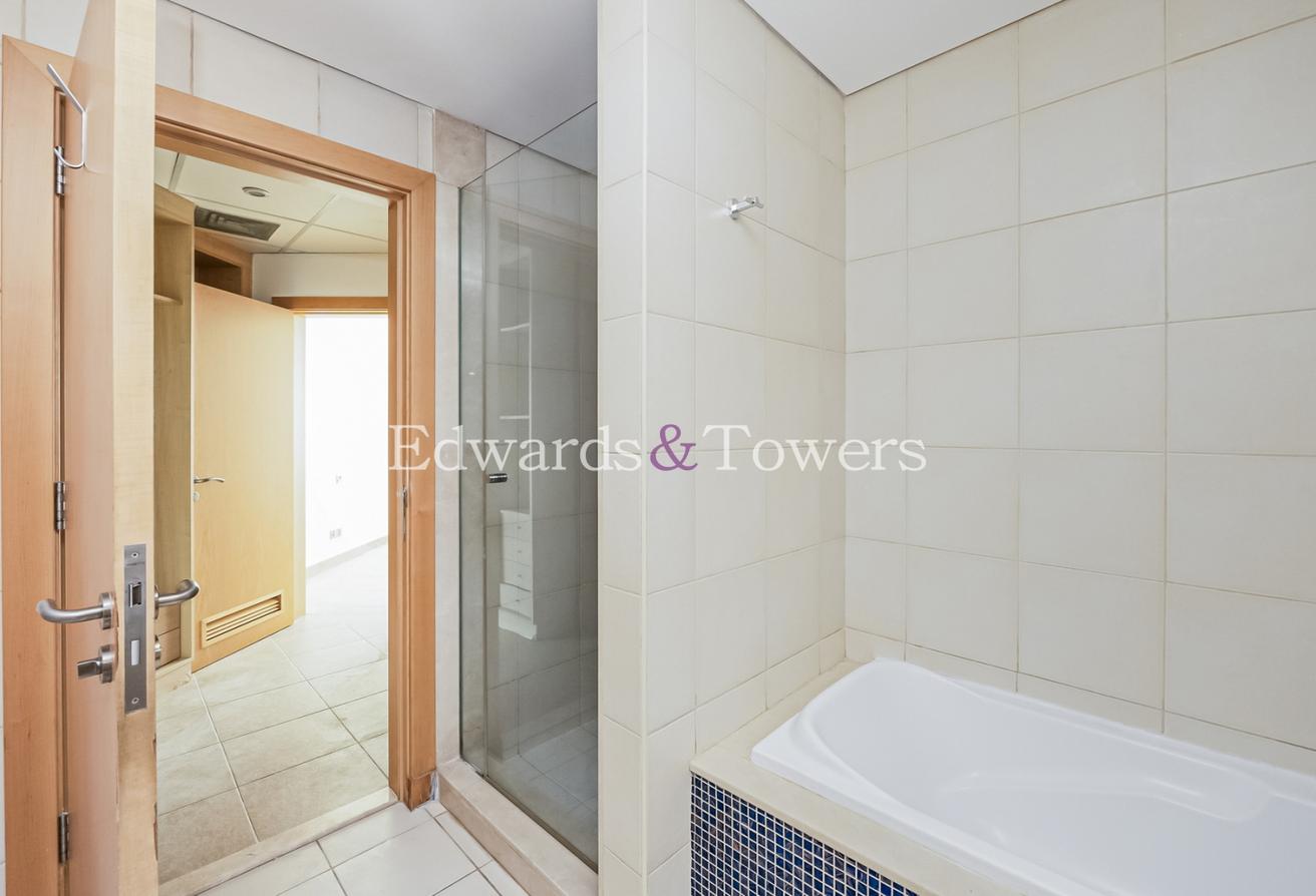 Spacious 2BR | Full Sea View | Available 19 Aug photo 18