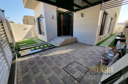 Villa - 5 Bedrooms - 7 Bathrooms for sale in Al Mowaihat 3 - Al Mowaihat - Ajman Villa - 5 Bedrooms - 7 Bathrooms for sale in Al Mowaihat 3 - Al Mowaihat - Ajman