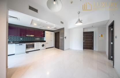 Apartment - 1 Bedroom - 2 Bathrooms for sale in Cayan Tower - Dubai Marina - Dubai