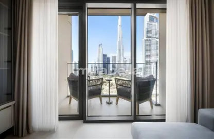 Apartment - 2 Bedrooms - 2 Bathrooms for rent in Burj Royale - Downtown Dubai - Dubai