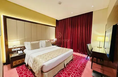 Apartment - 1 Bedroom - 2 Bathrooms for rent in Royal Continental Suites - Business Bay - Dubai