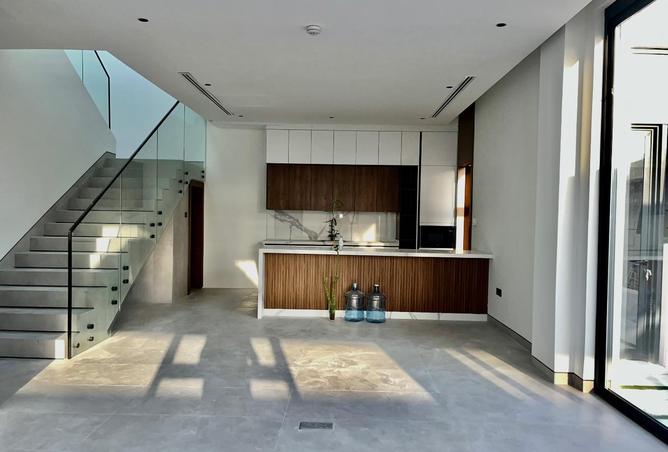 83673185 - Property Image 2