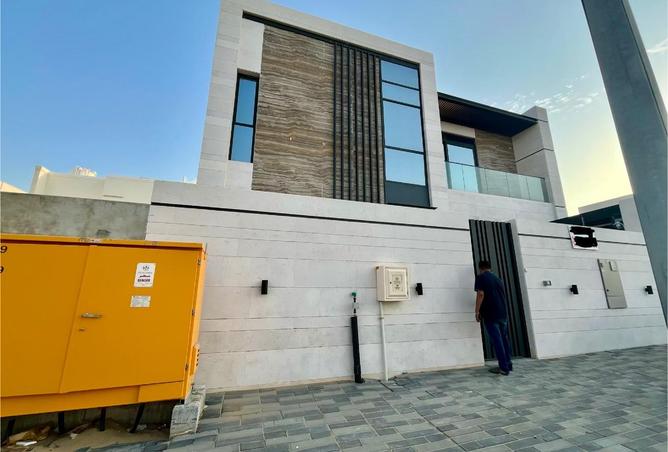 83673185 - Property Main Image