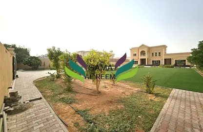 Villa - 5 Bedrooms - 5 Bathrooms for rent in Nad Al Sheba 4 - Nad Al Sheba - Dubai