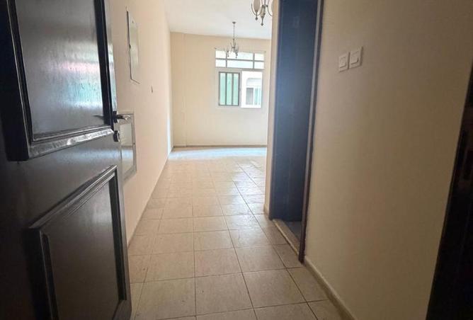 78204230 - Property Main Image