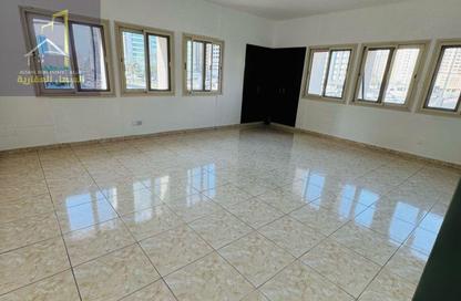 Office Space - 4 Bedrooms - 1 Bathroom for rent in Al Majaz 1 - Al Majaz - Sharjah